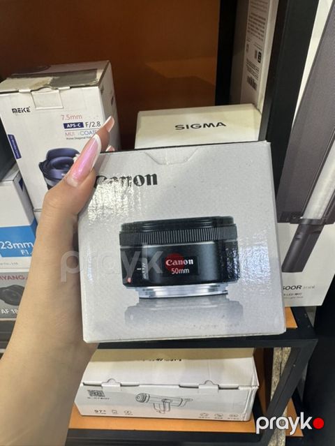 Canon 50mm sabit obyektiv (EF bayonet)