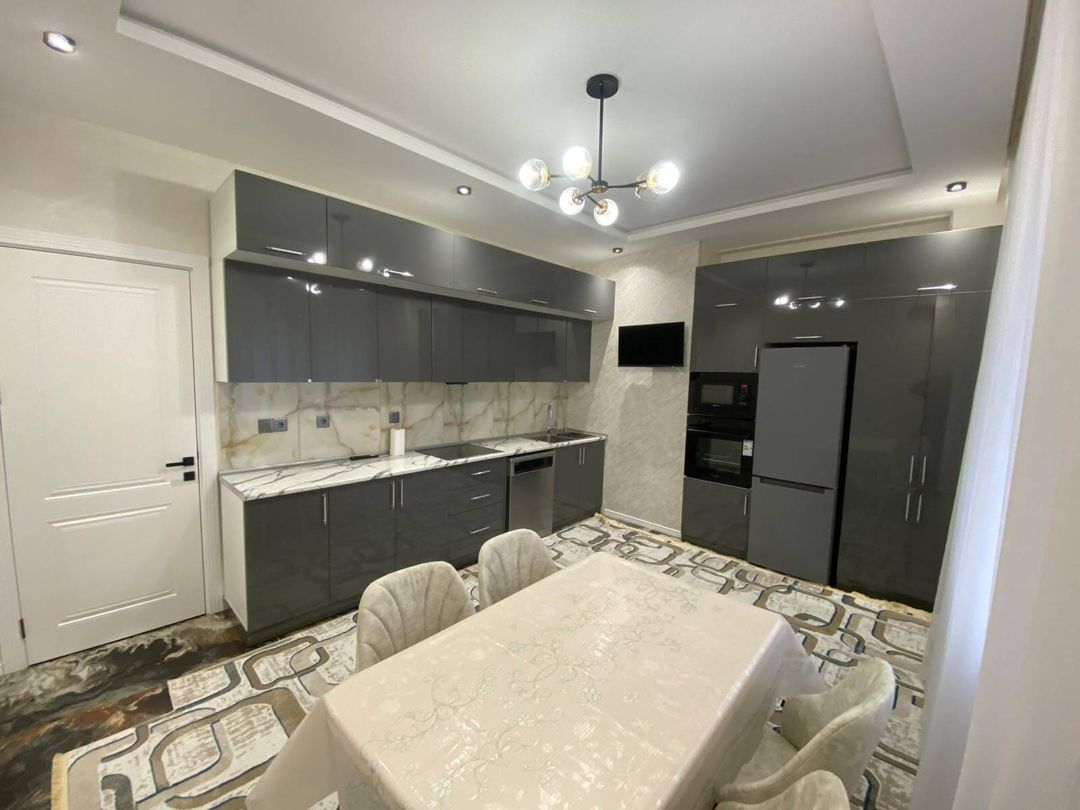 İcarəyə verilir 3 otaqlı yeni tikili 140 m² — Mənzil, Bakı (8)
