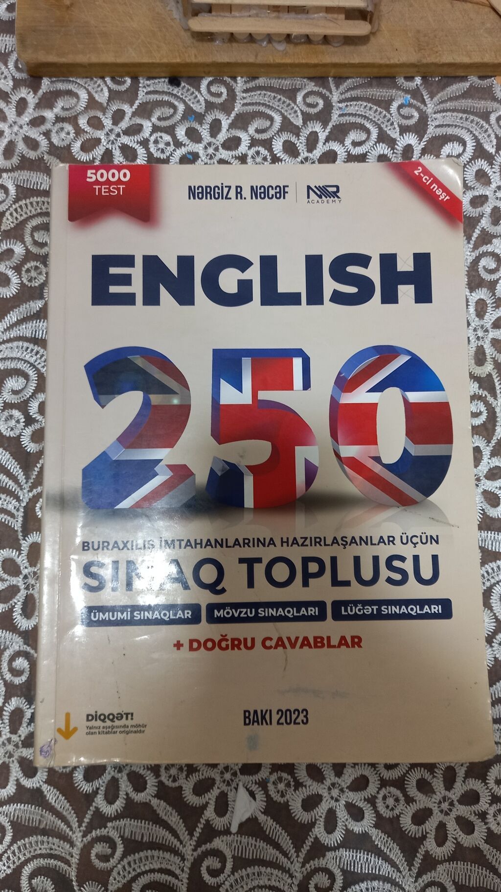 Məhsul: İngilis dili üzrə hazırlıq və sınaq kitabları dəsti Tərkib: - — Kitablar və jurnallar, Bakı (2)