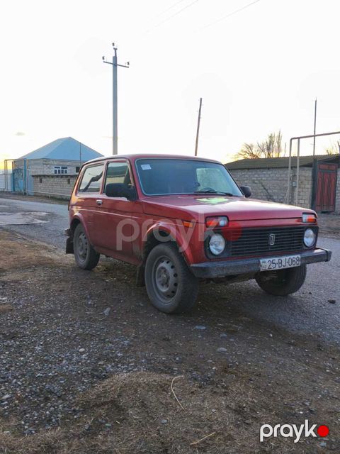 LADA (VAZ) 2121 Niva (4x4), 1984 il