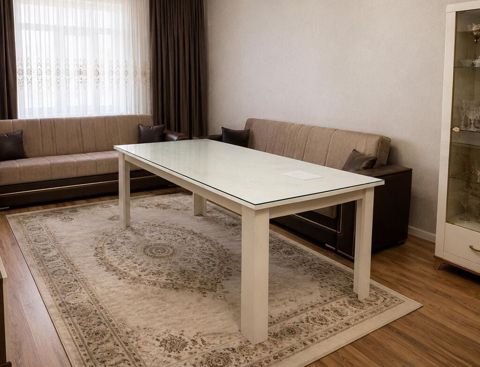 Qonaq masası, İşlənmiş, Açılmayan, Şüşə, Dördbucaq masa