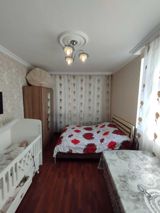 Satılır 1 otaqlı köhnə tikili 35 m² — Квартира