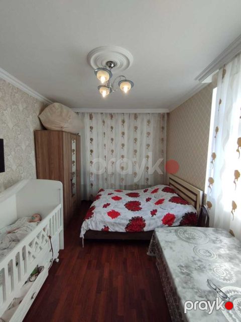 Satılır 1 otaqlı köhnə tikili 35 m²