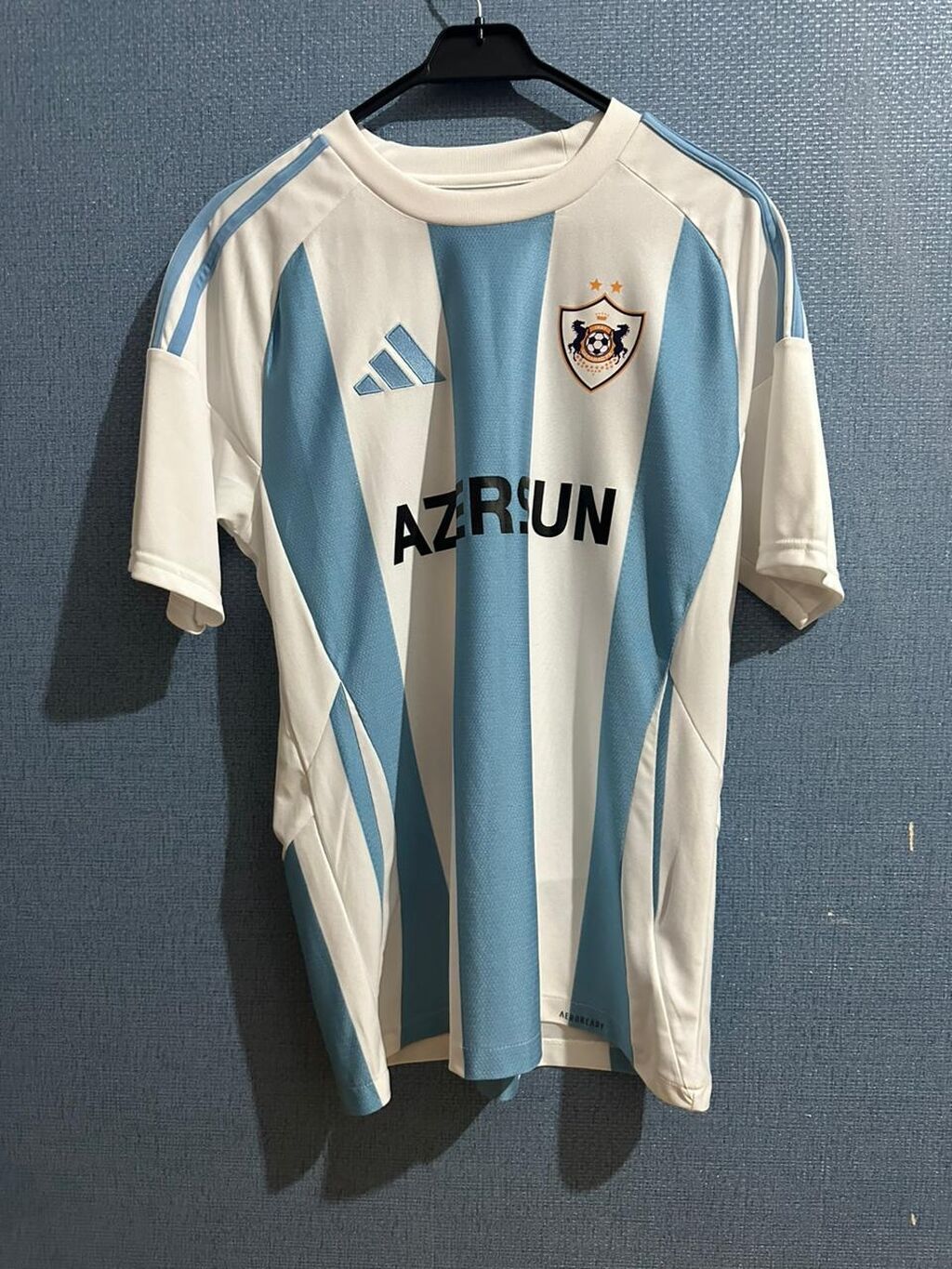 Futbolka, Adidas, L, rəng - Ağ — Şəxsi əşyalar, Masazır
