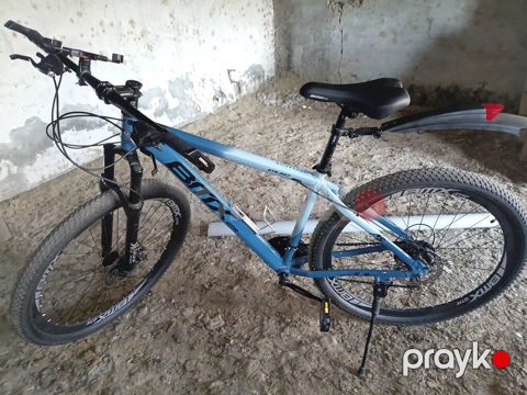 Salam BMX MTB GTR alüminum 29 luq skorsnoy velosiped satıram.Üstündə