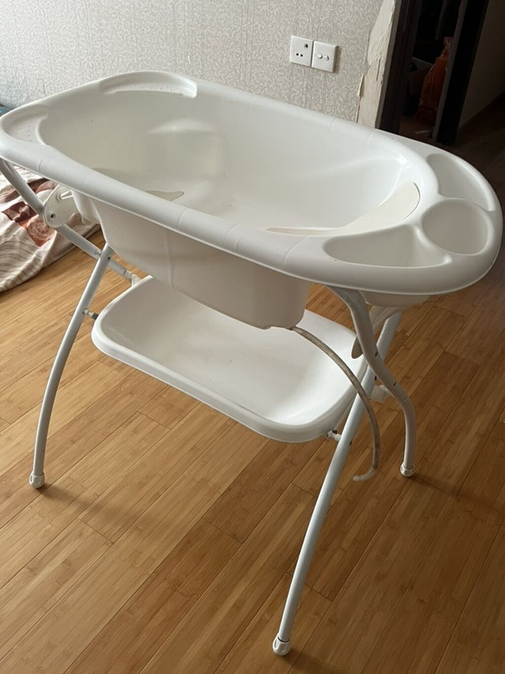 Cam (Made in Italy) markalı uşaq vannası və dayaq stendi - Ergonomik — Mebel, Bakı