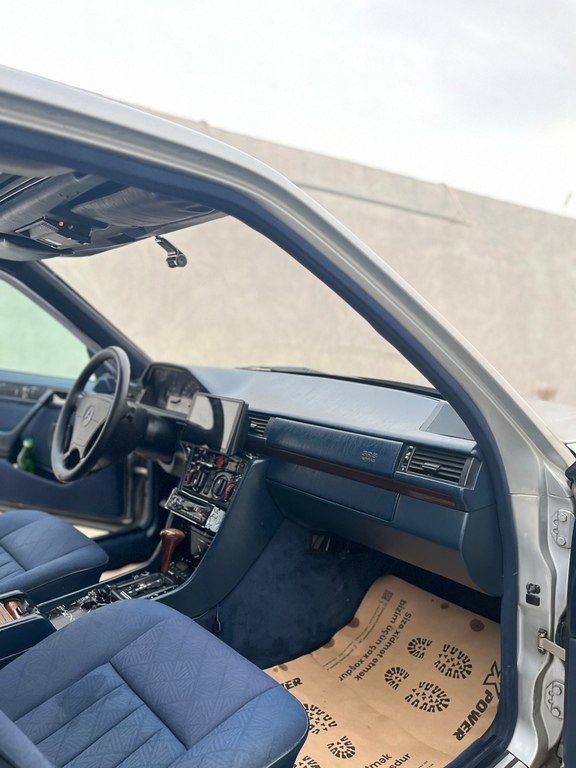 Mercedes E 280, 2.8 L, 1993 il, 378 000 km — Avtomobillər, Bakı (7)