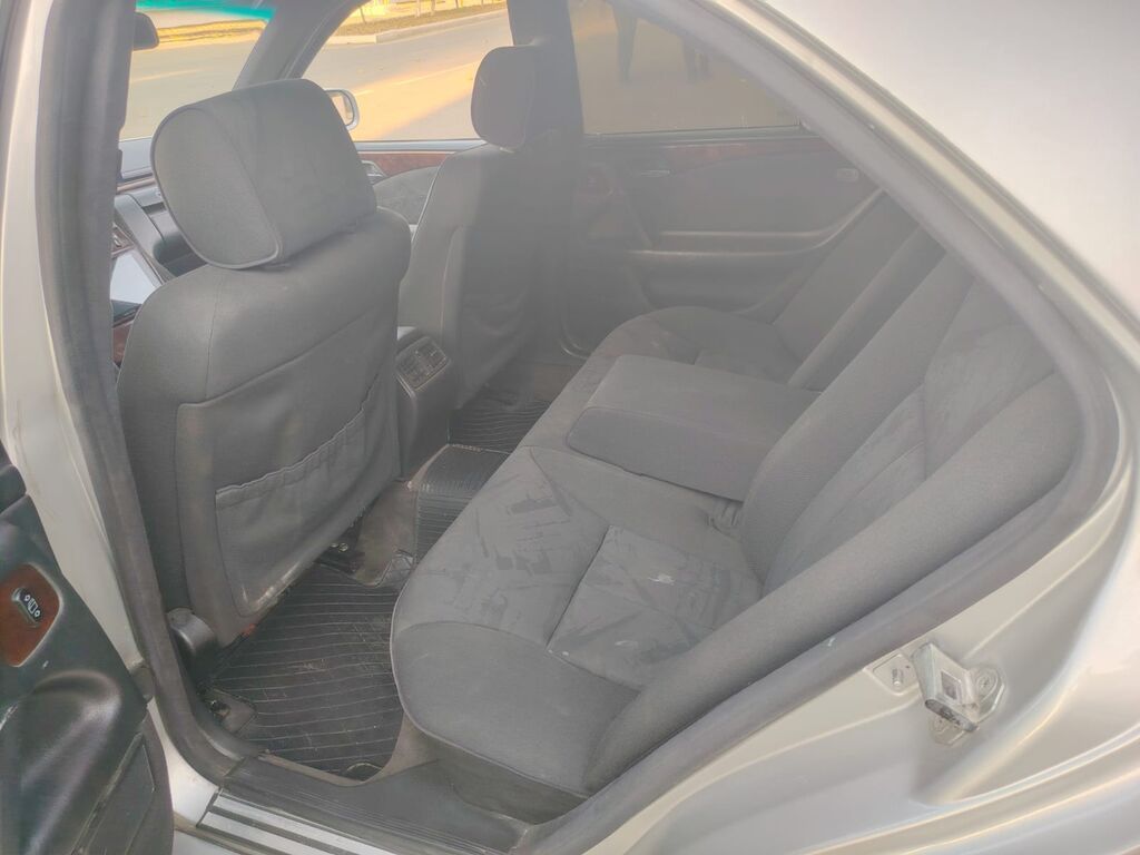 Mercedes-Benz E-Class (W210) sedan – gümüşü rəng. Əsas xüsusiyyətlər — Avto, Gəncə (6)