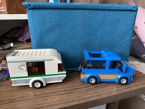 Konstruktorlar Lego