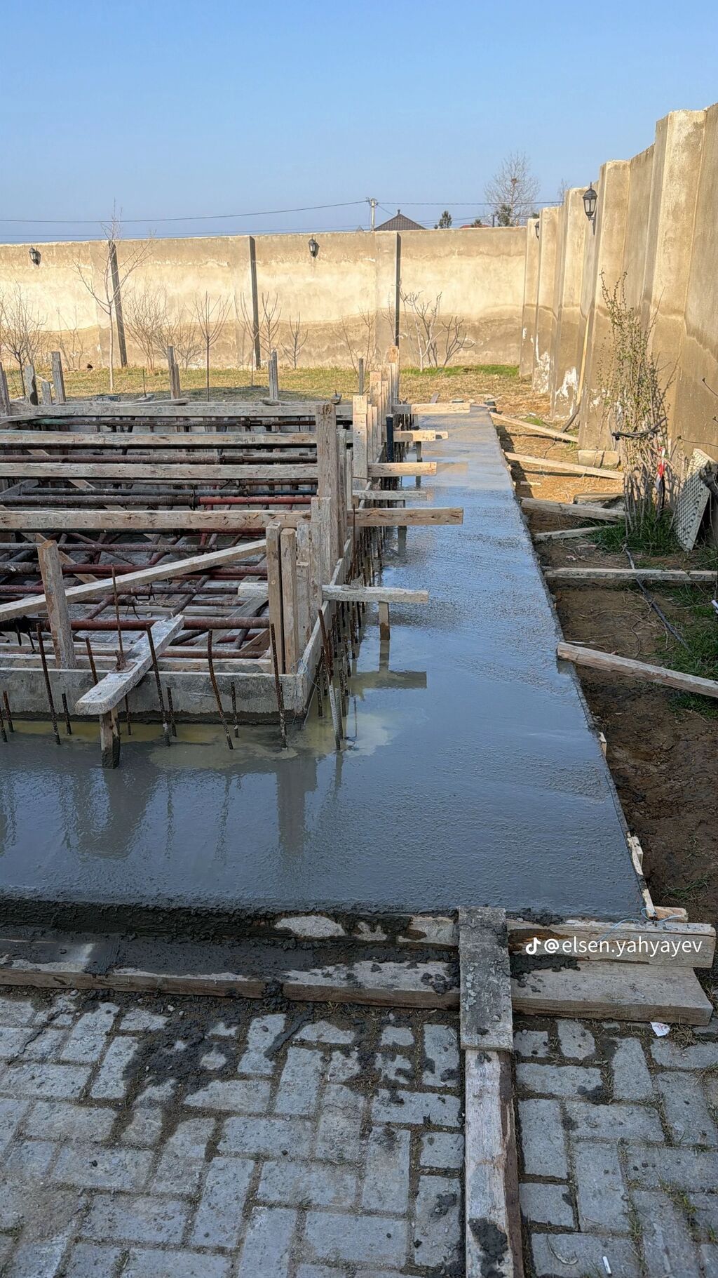 Monolit beton tökmə və armatur-kalıp xidməti - Bünövrə, kəmər, kolon — Tikinti və təmir, Masallı (3)