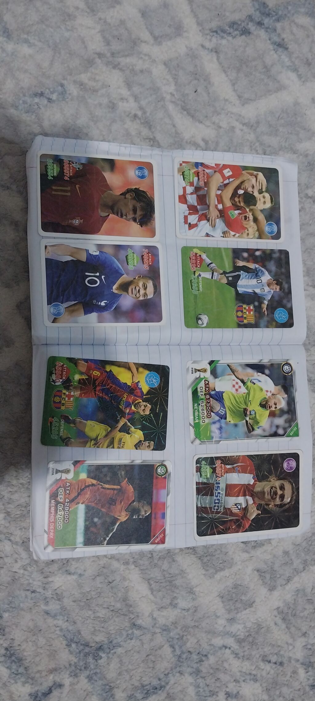 Futbol kolleksiya kartları dəsti - 40 vərəğə yapışdırılmış futbol — Mallar, Bakı (7)