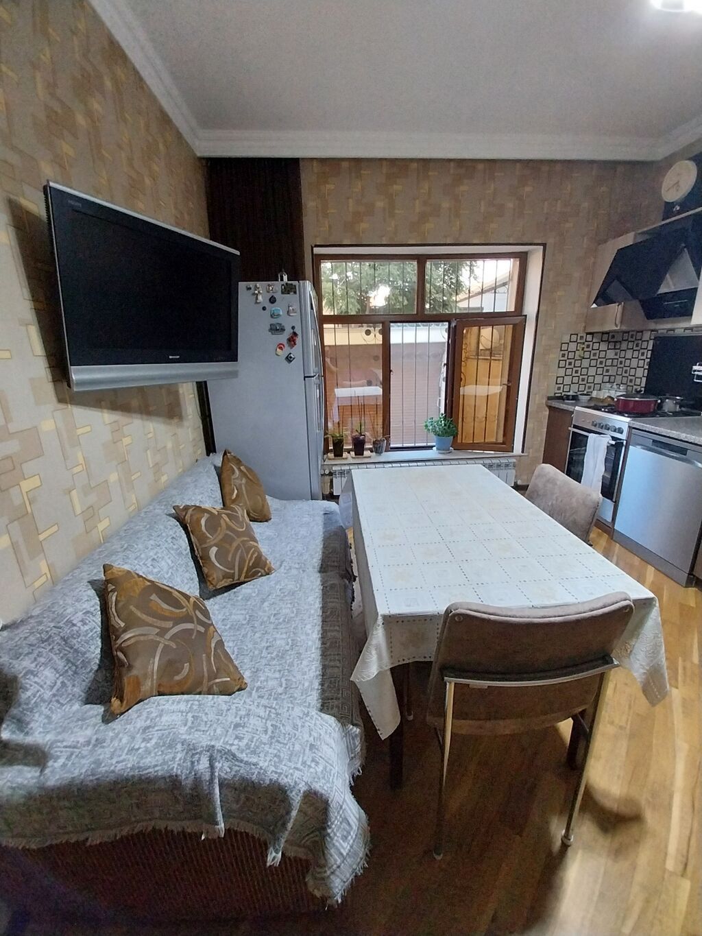 Satılır şəhər daxilində çox gözəl və rahat həyət evi Çox super — Daşınmaz əmlak, Bakı (7)