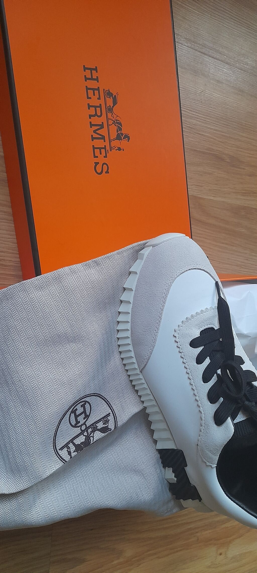 Hermès kişi/kadın idman ayaqqabısı - Rəng: ağ, açıq boz və qara — Şəxsi əşyalar, Bakı (4)