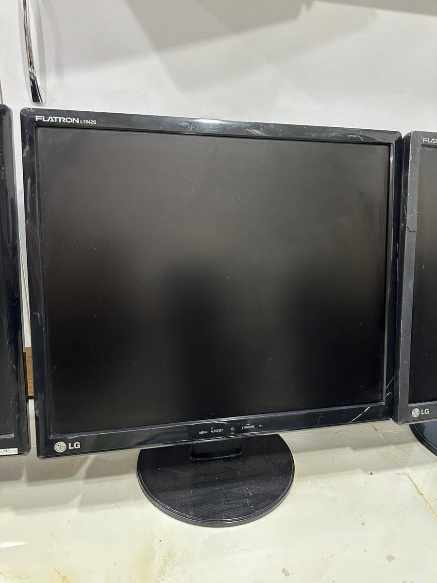 Monitor 19 — Elektronika, Bakı (2)