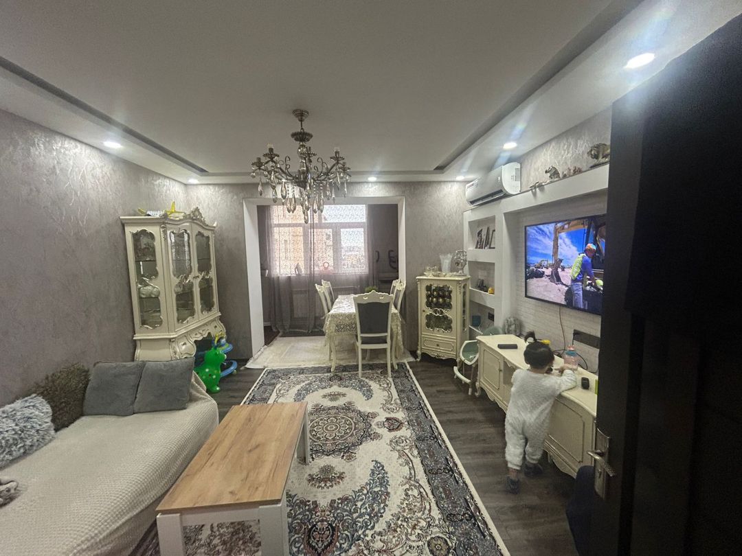 Satılır 2 otaqlı köhnə tikili 70 m² — Mənzil, Bakı