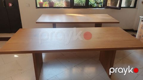Mebel: iri ölçülü düzbucaqlı masalar (2 ədəd) Təsvir: - Minimalist