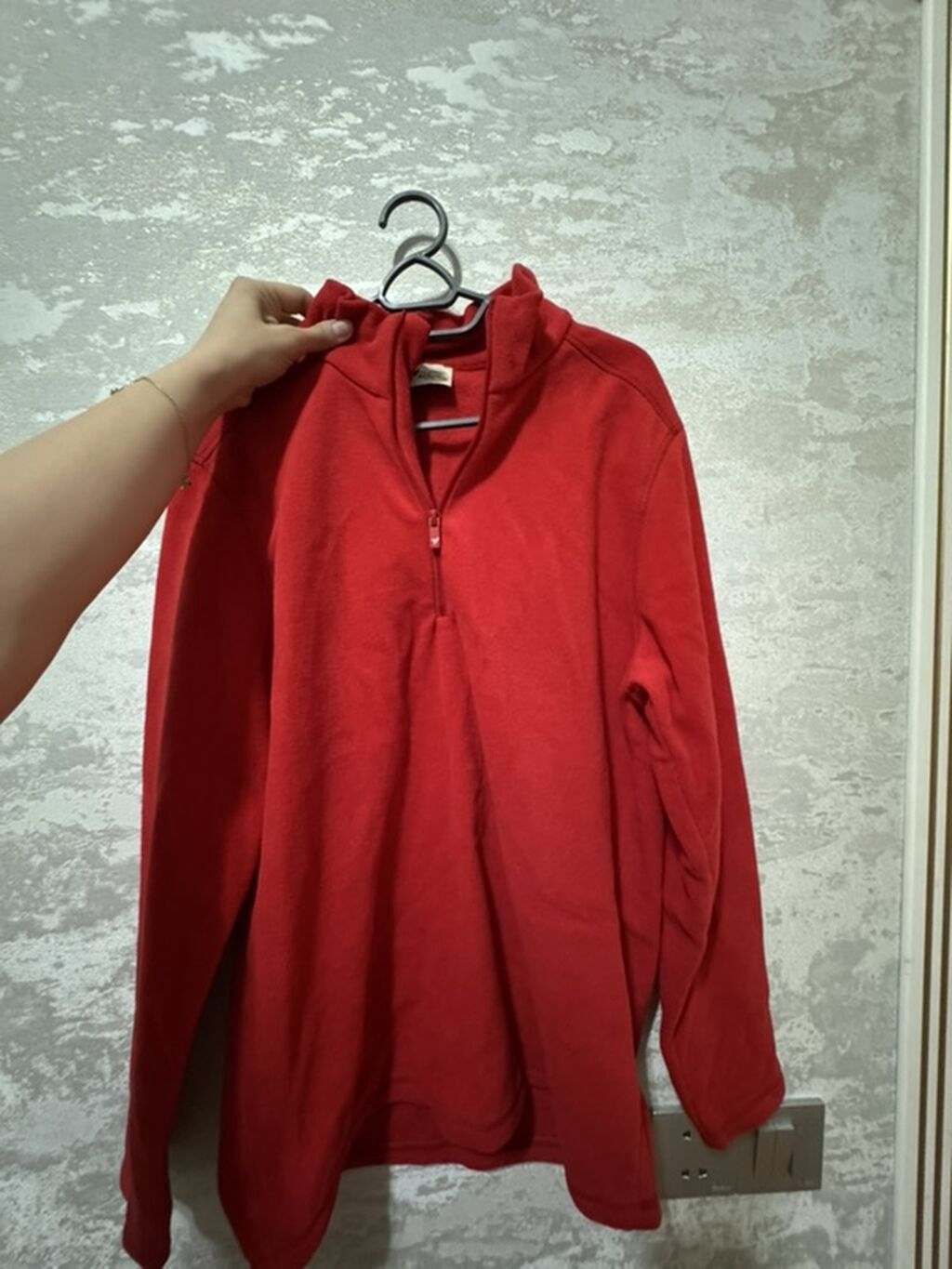 Qırmızı flis sviter – yarım-fermuarlı - Model: uzunqol