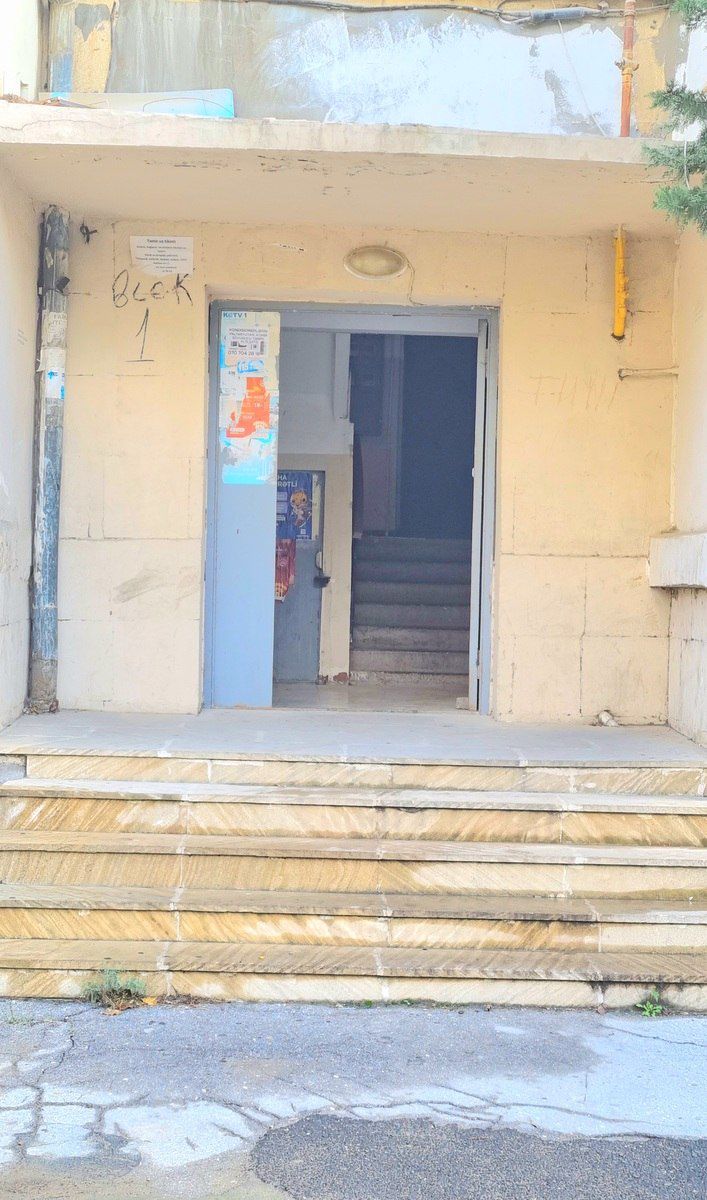 Satılır 2 otaqlı köhnə tikili 59 m² — Mənzil, Bakı (11)