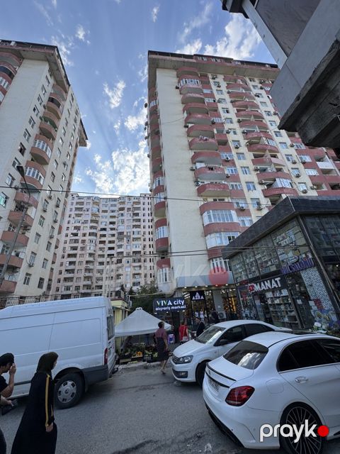 Satılır 4 otaqlı yeni tikili 130 m²