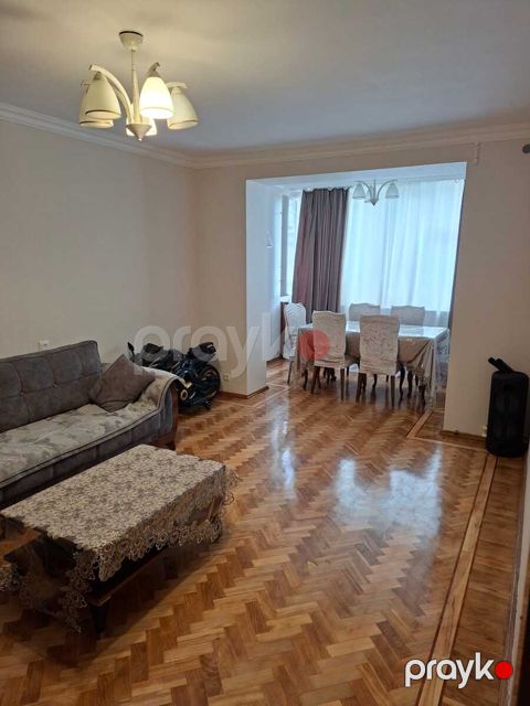 Satılır 3 otaqlı köhnə tikili 72 m²