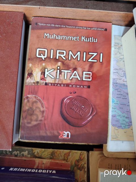 Məhsul: Kitab – “Qırmızı Kitab” Müəllif: Muhammet Kutlu Janr: Siyasi