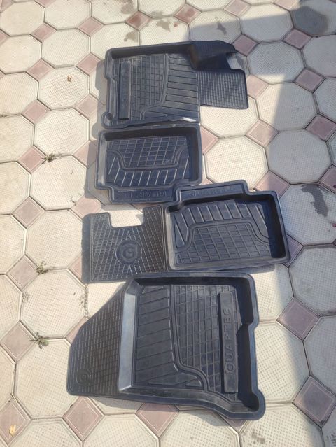 BYD avtomobili üçün ayaqaltılar — Sumqayıt