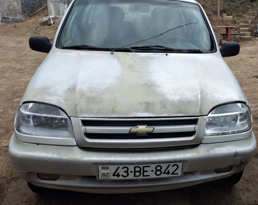 Chevrolet Niva: 1.7 l | 170000 km Ofrouder/SUV