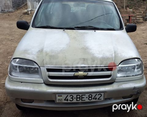 Chevrolet Niva: 1.7 l | 170000 km Ofrouder/SUV
