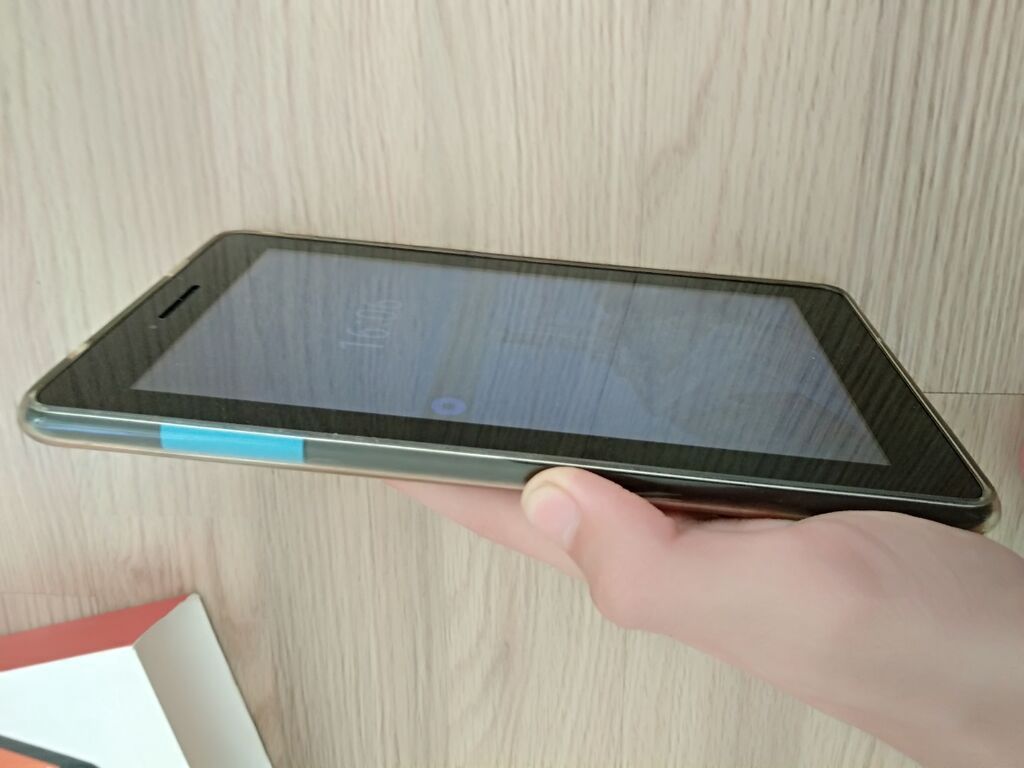 Android planşet - Təxmini 7–8 düymlük sensorlu ekran, klassik qara — Digər planşetlər, Bakı (6)
