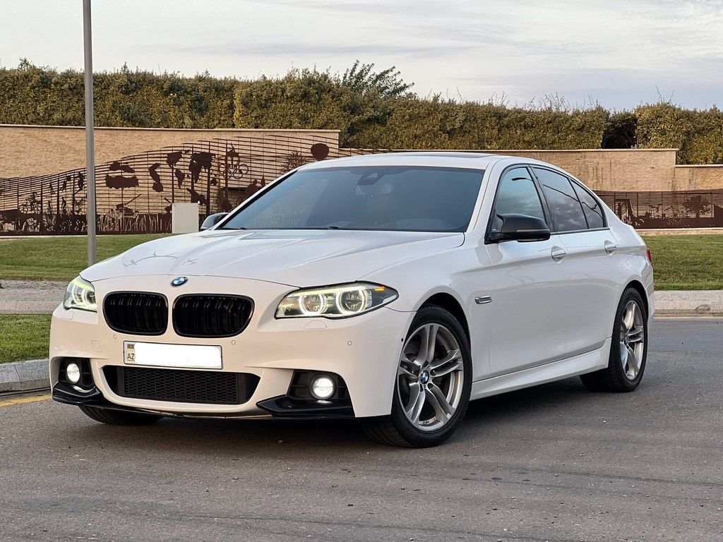 BMW 528, 2.0 L, 2014 il, 230 000 km — Avtomobillər, Bakı