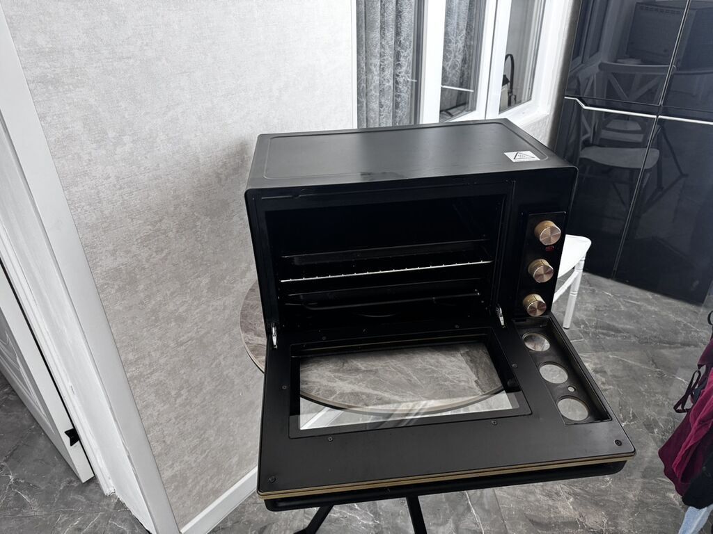 FIVER elektrik mini soba - Geniş şüşə qapılı, qara korpuslu kompakt — Mətbəx texnikası, Masazır (2)