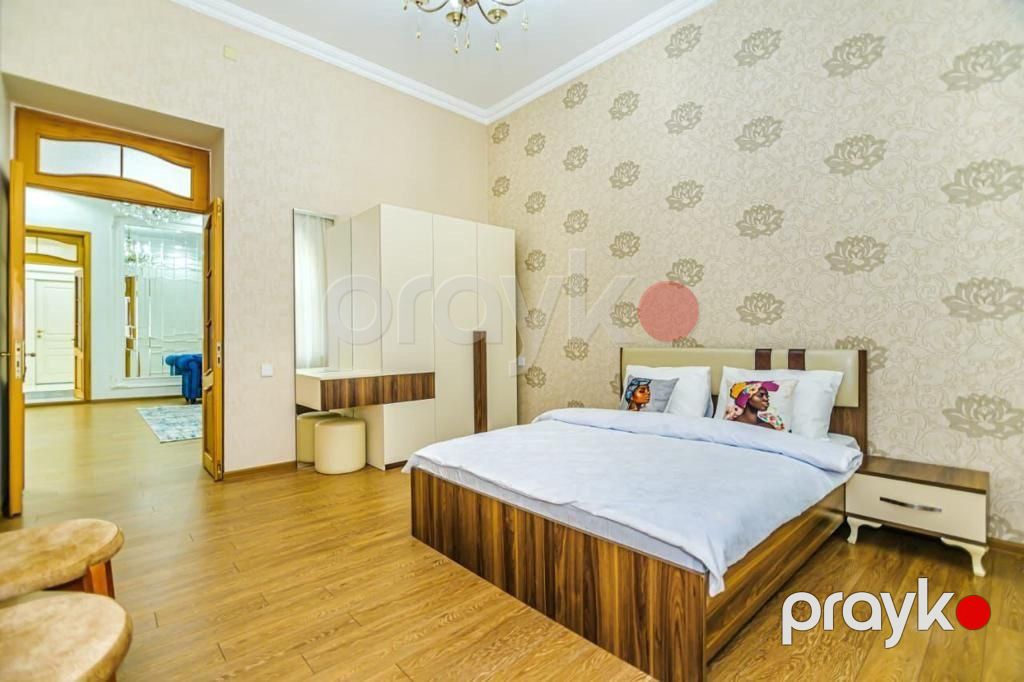 Satılır 5 otaqlı köhnə tikili 180 m² — Mənzil, Bakı (12)