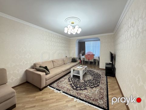 İcarəyə verilir 3 otaqlı köhnə tikili 90 m²