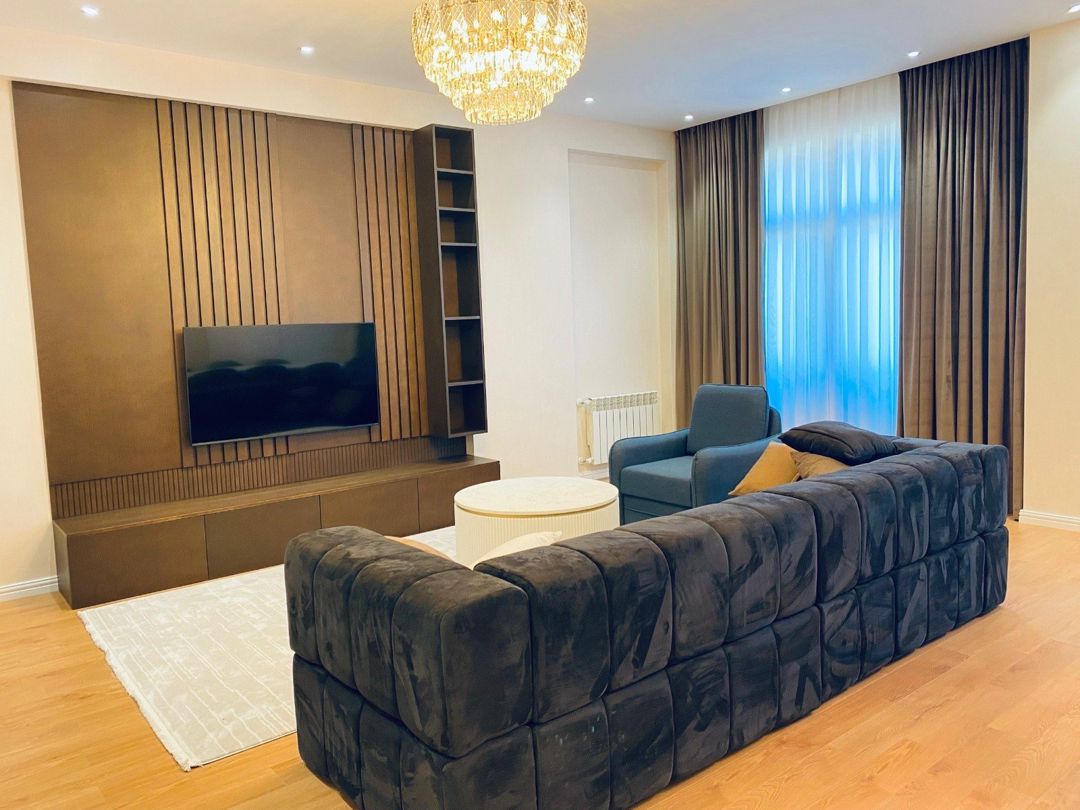 İcarəyə verilir 3 otaqlı yeni tikili 180 m² — Mənzil, Bakı (2)