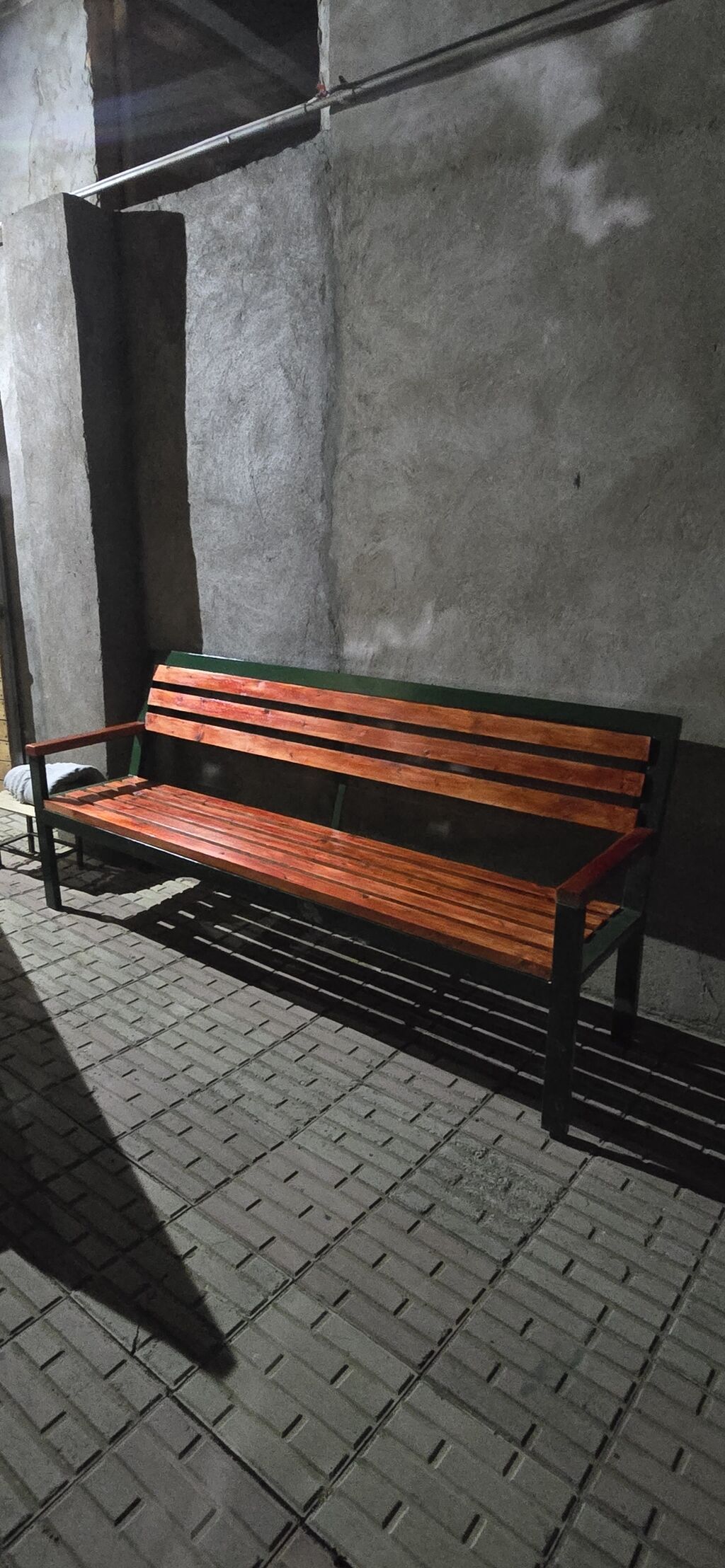 Metall karkaslı taxta skamya - İstifadə sahəsi: həyət, bağ, park — Mebel, Masazır (3)