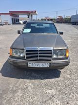 Mercedes 200 D, 1990 il — Автомобили