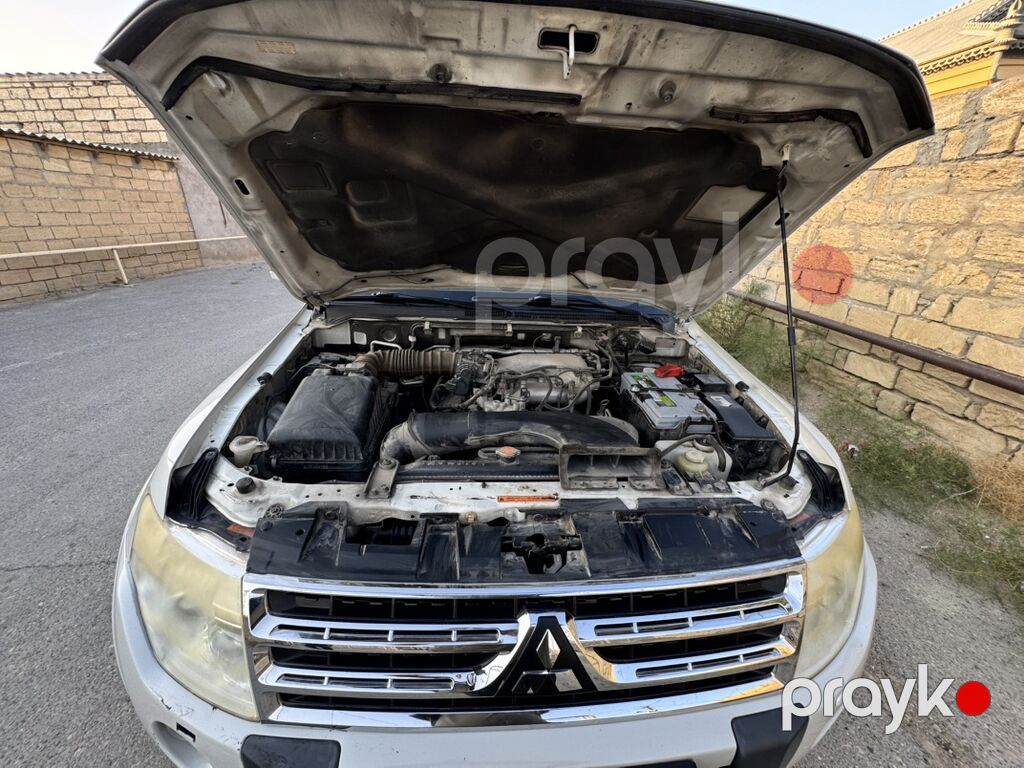 Mitsubishi Pajero: 3.5 l 2011 il 237400 km Ofrouder/SUV — Avtomobillər, Güzdək (10)