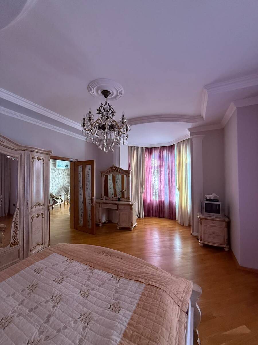 Satılır 5 otaqlı həyət evi/bağ evi 300 m² — Ev, villa, Bakı (10)