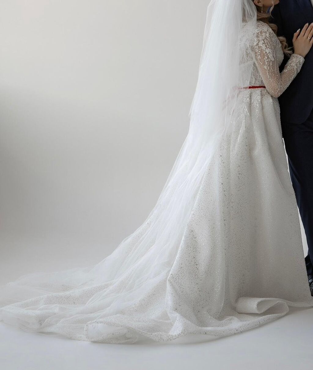 Zərif detallar ilə bəzədilmiş gəlinlik - Model: klassik A-kesim — Şəxsi əşyalar, Bakı (3)