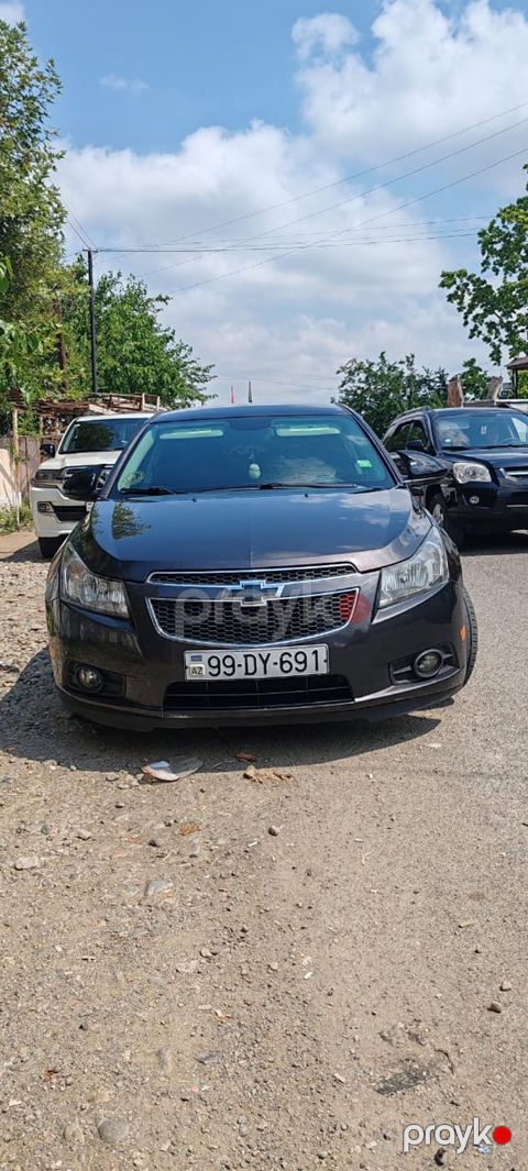 Chevrolet Cruze: 1.6 l | 2014 il 295 km Sedan — Bakı