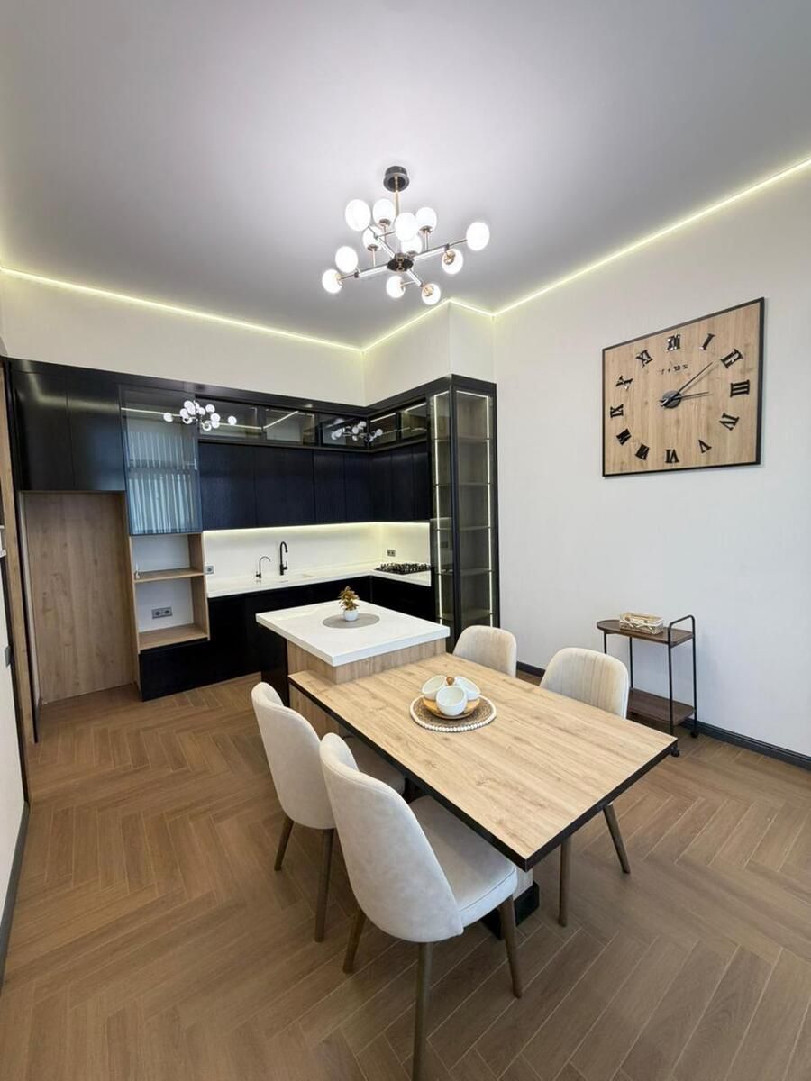 Satılır 5 otaqlı həyət evi/bağ evi 240 m² — Ev, villa, Bakı (8)