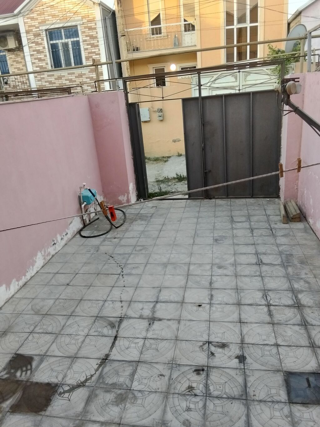 3 otaqlı, 70 kv. m, Orta təmir