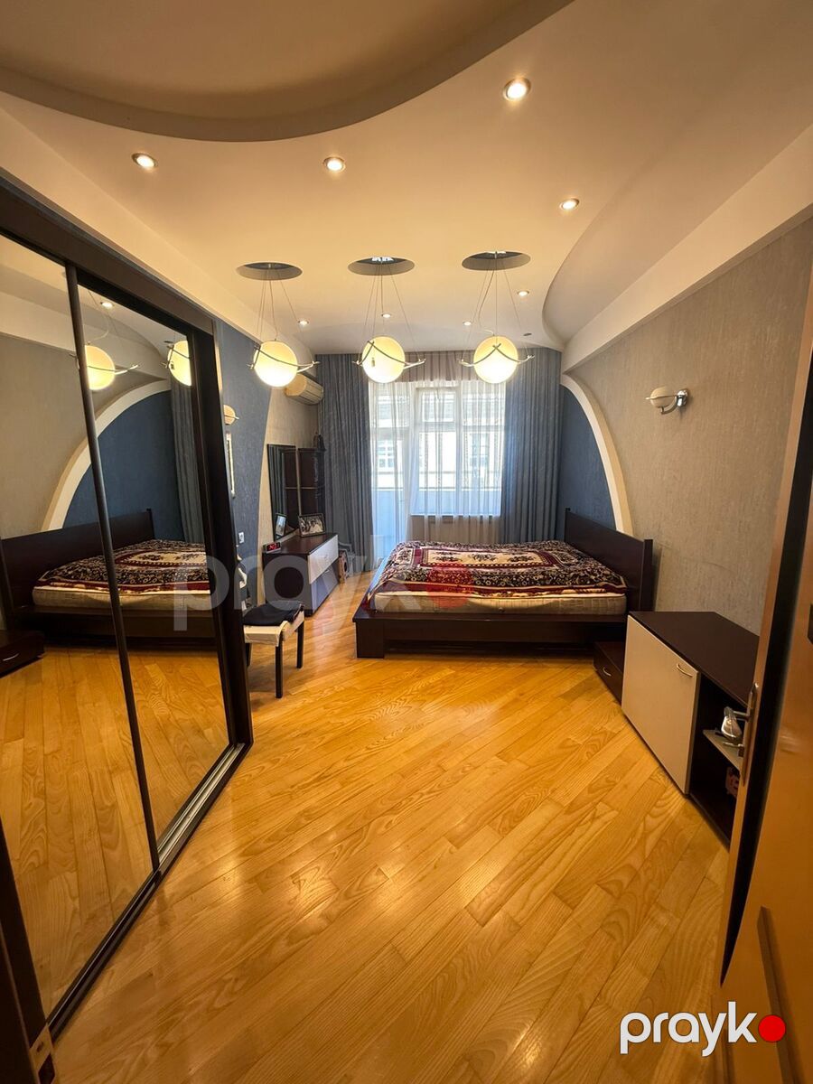 Satılır 5 otaqlı yeni tikili 286 m² — Mənzil, Bakı (10)