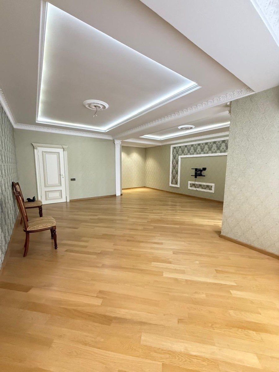 Satılır 4 otaqlı yeni tikili 217 m² — Mənzil, Bakı (3)
