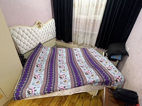 İki nəfərlik çarpayı dəsti - Klassik dizaynlı, yumşaq kapitone