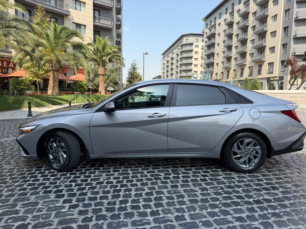 Hyundai Elantra, 1.6 L, 1.32 kWh, 2025 il, 17 000 km — Avtomobillər, Bakı (3)