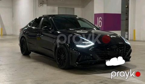 Hyundai Sonata – qara rəngli, idman üslublu sedan - Korpusa