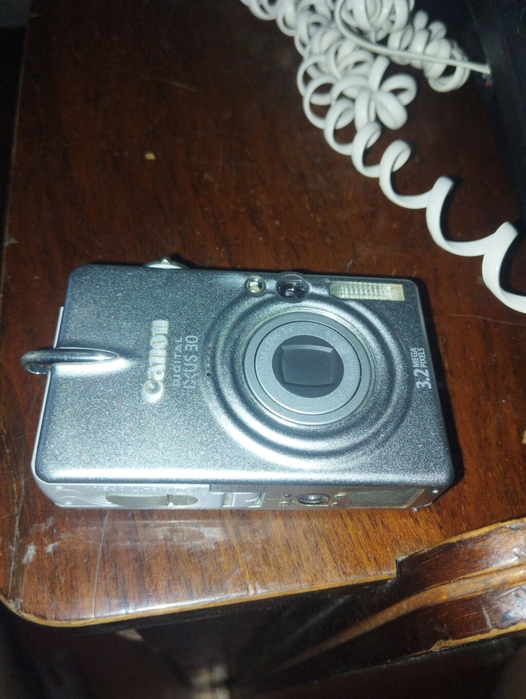 Canon Digital IXUS i Zoom fotoaparatı - 1