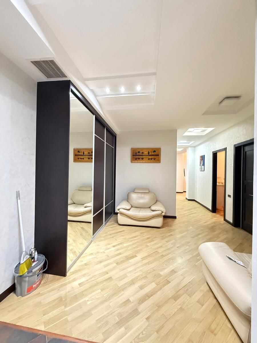 İcarəyə verilir 3 otaqlı yeni tikili 135 m² — Mənzil, Bakı (12)
