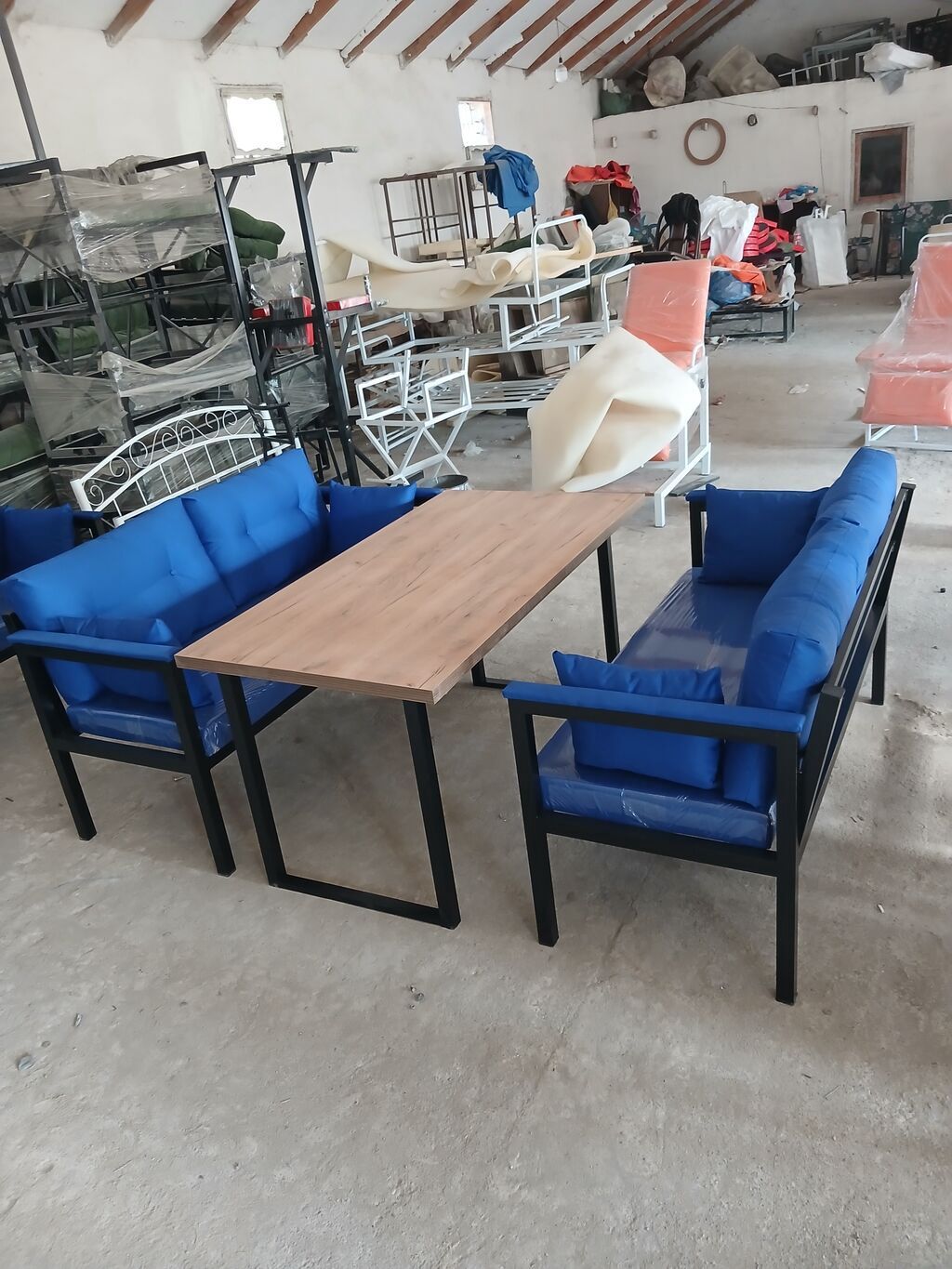 Metal karkaslı bağ-terrasa mebel dəsti — 2 divan, 1 masa, mavi yastıqlar — Mobilya dəstləri, Digah (2)